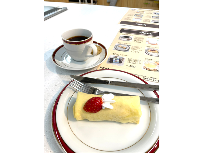 カフェ実践編でのコーヒークイチゴレープセットの画像
