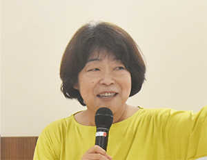 講師