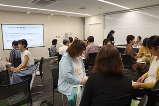 つなぎすと府中養成講座の様子